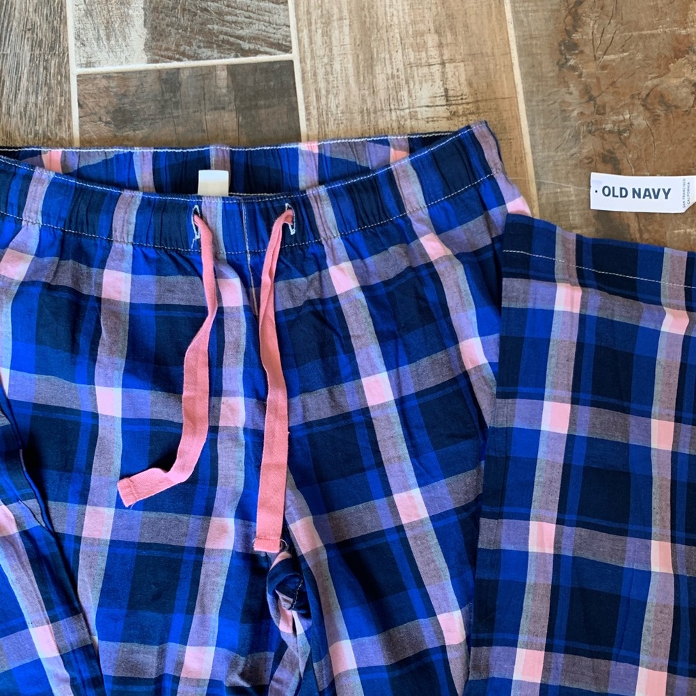 ✨ SOLD NWT Old Navy Plaid Pajama Pants Bundle - Picture 3 of 10